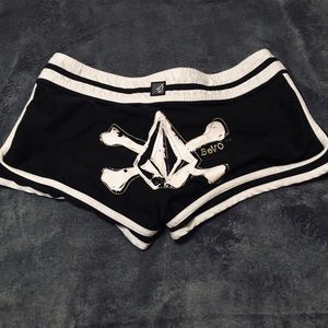Volcom shorts